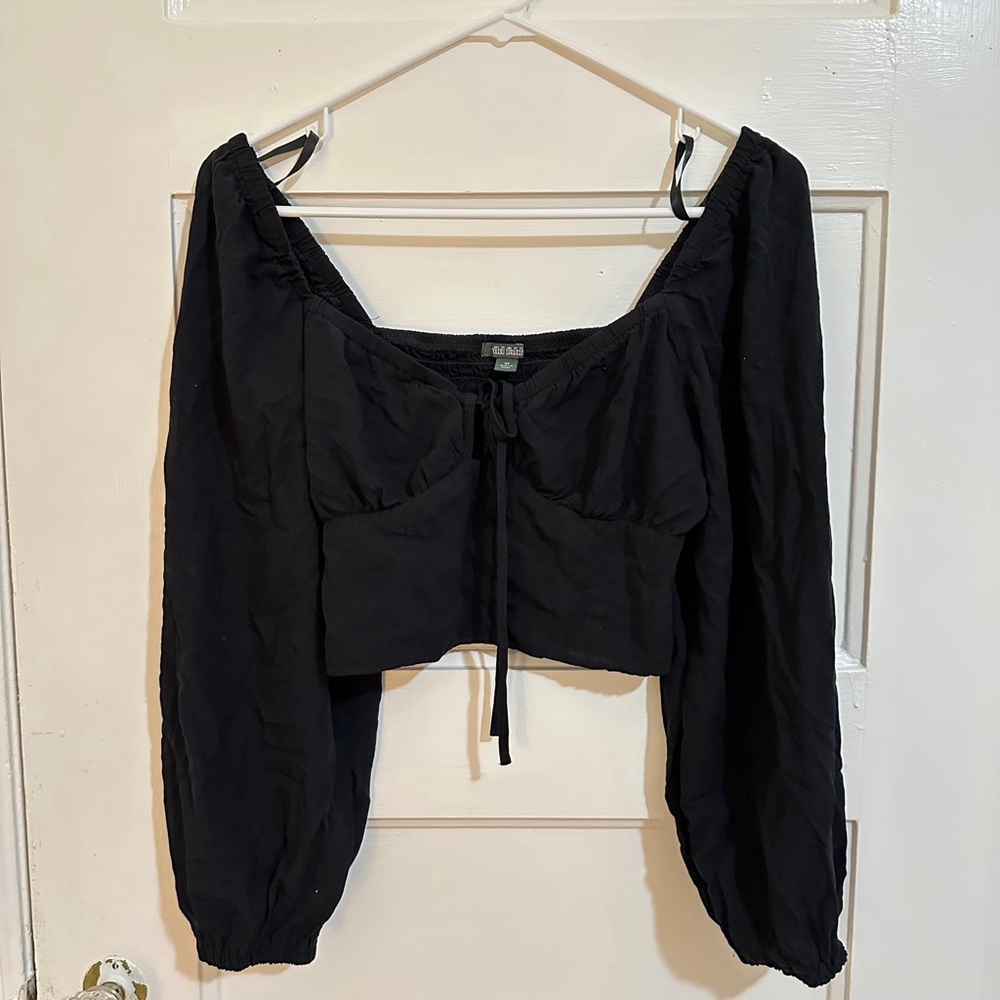 Black Women's Long Sleeve Top